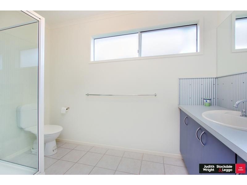 37 Koala Street, Cowes VIC 3922