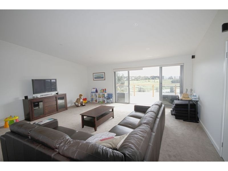 10 Spaven Court, Cowes VIC 3922