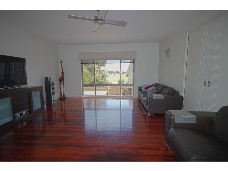 10 Spaven Court, Cowes VIC 3922