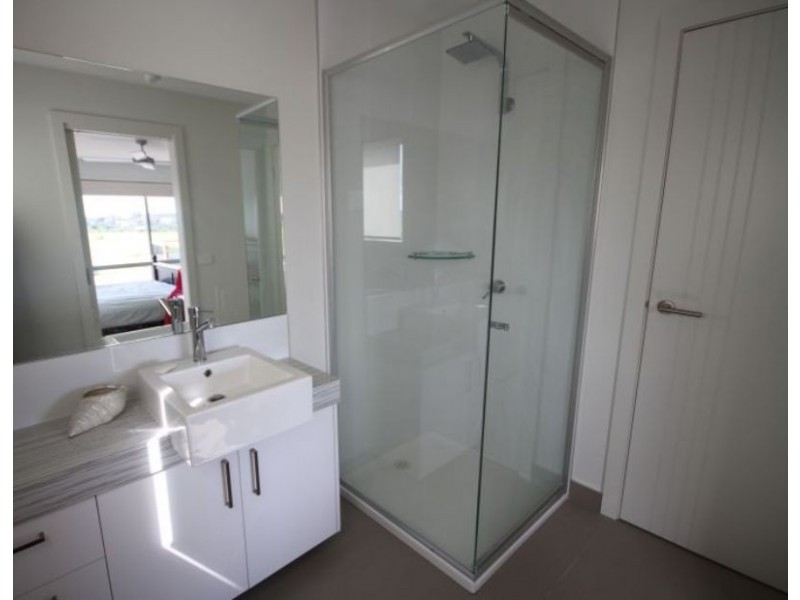 10 Spaven Court, Cowes VIC 3922