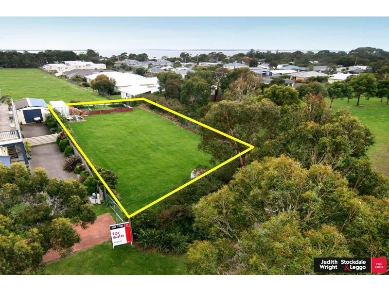 6 Anthony Court, Cowes VIC 3922