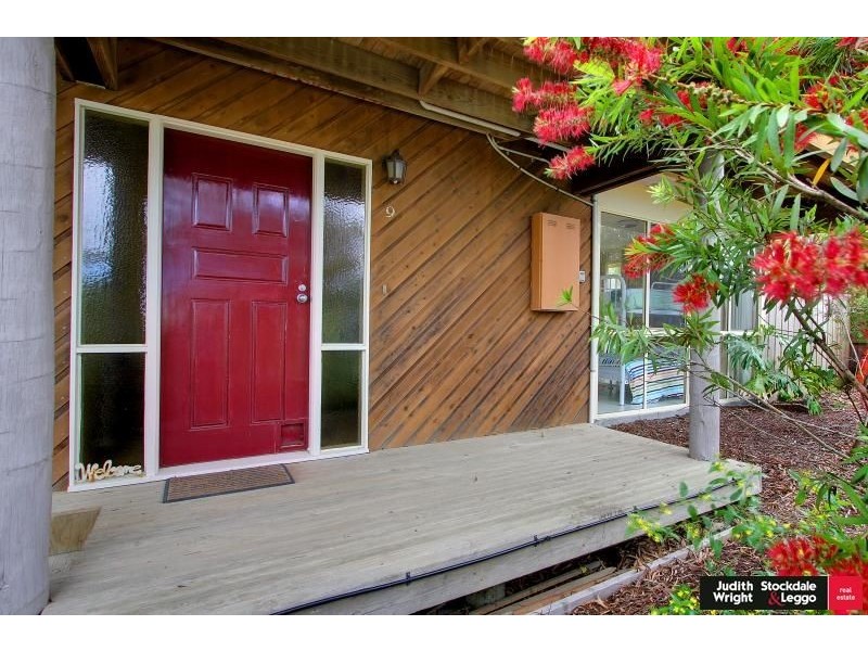 9 Sunseeker Court, Cowes VIC 3922