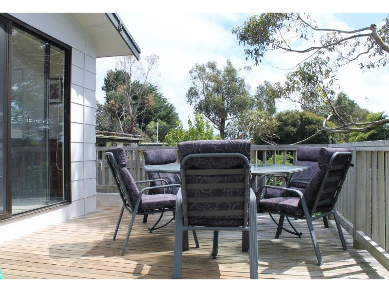 21 Scenic Drive, Cowes VIC 3922