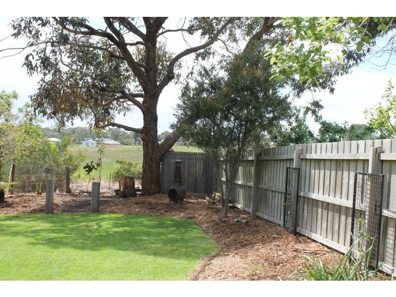 21 Scenic Drive, Cowes VIC 3922