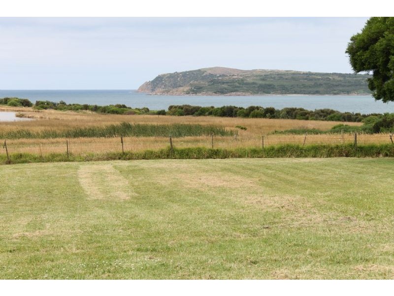 15 Ocean View Drive, San Remo VIC 3925