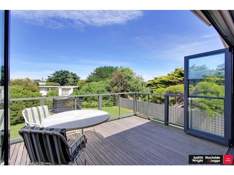7 Dixon Street, Surf Beach VIC 3922