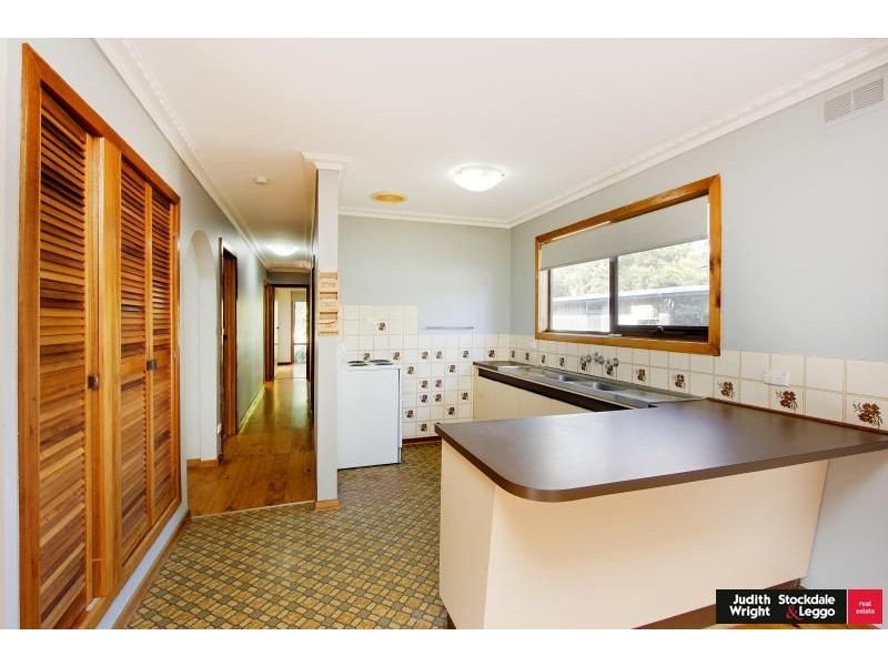 50 Churchill Drive, Cowes VIC 3922