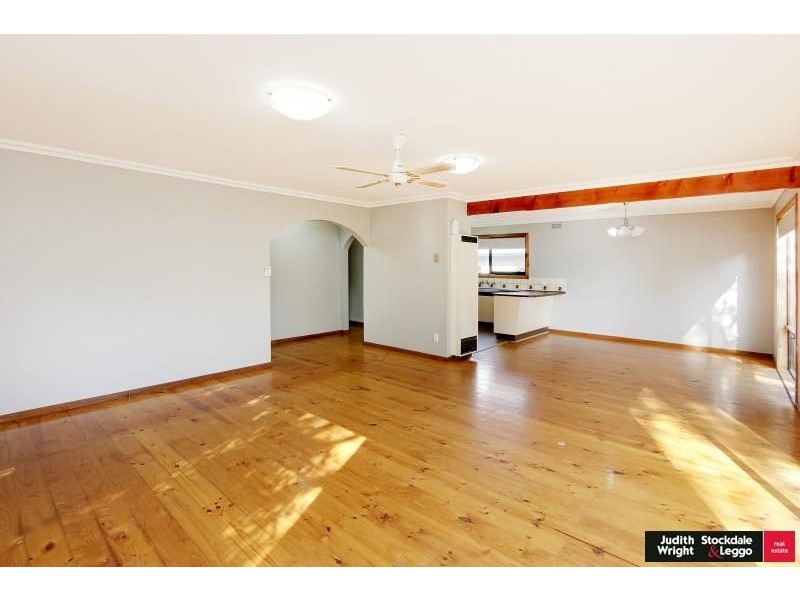 50 Churchill Drive, Cowes VIC 3922