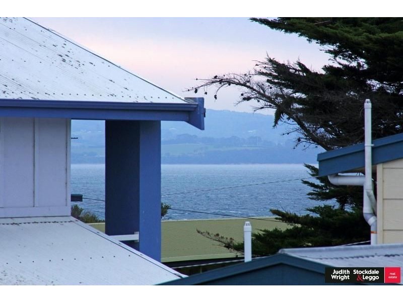 16 Mountainview Avenue, Ventnor VIC 3922