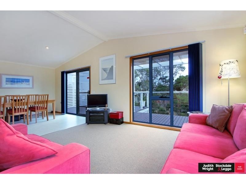 16 Mountainview Avenue, Ventnor VIC 3922