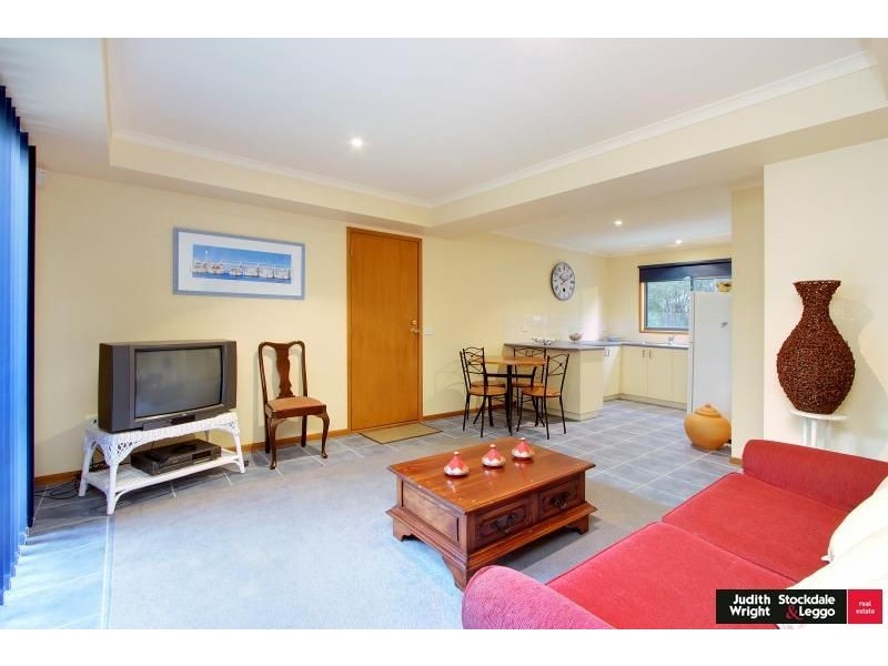 16 Mountainview Avenue, Ventnor VIC 3922