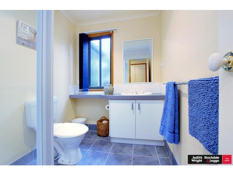 16 Mountainview Avenue, Ventnor VIC 3922
