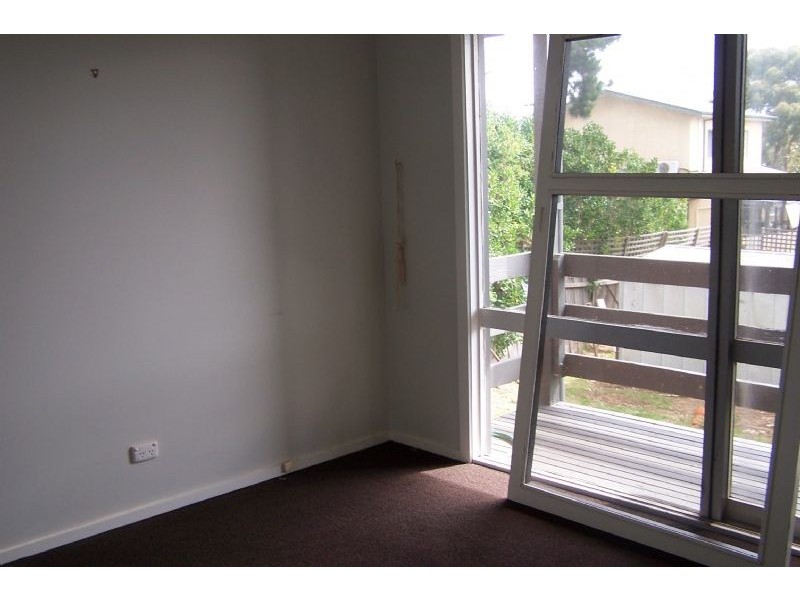 23 Terry Crescent, Wimbledon Heights VIC 3922