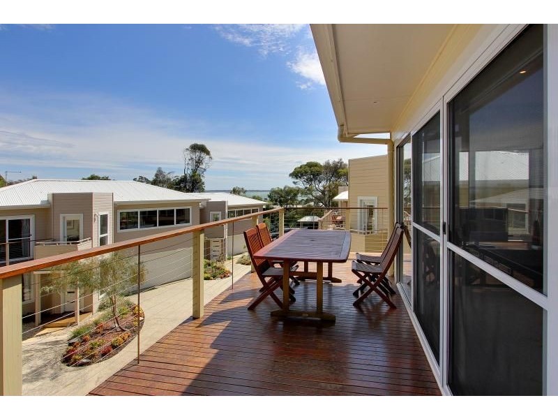 1/340-342 Church Street, Cowes VIC 3922