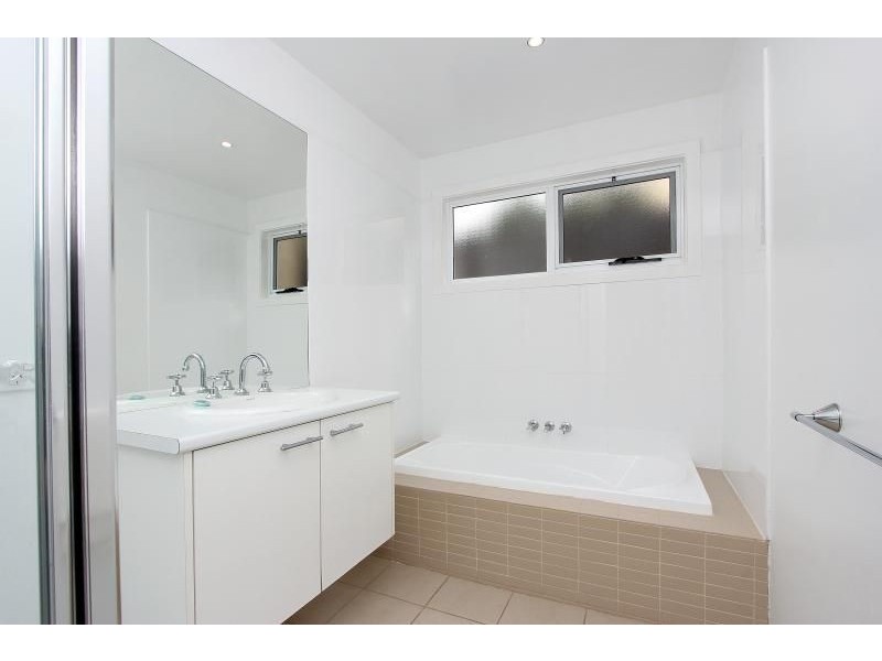 1/340-342 Church Street, Cowes VIC 3922