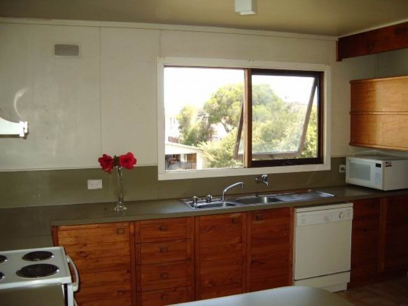 6 Anderson Street, Newhaven VIC 3925