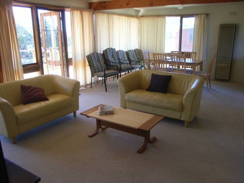 6 Anderson Street, Newhaven VIC 3925