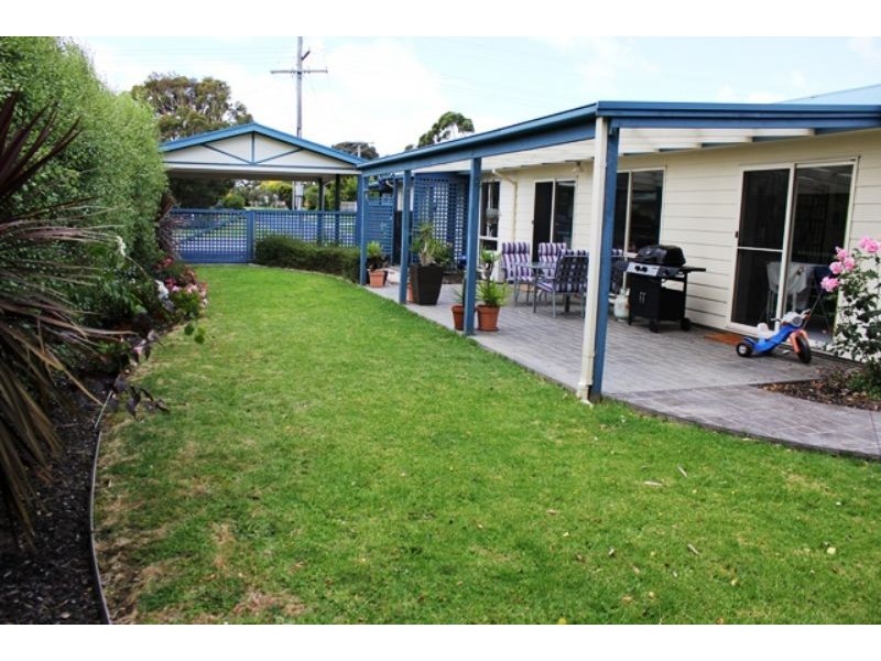 60 McHaffie Drive, Cowes VIC 3922