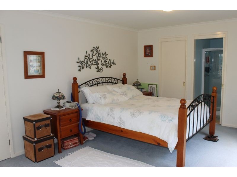 60 McHaffie Drive, Cowes VIC 3922