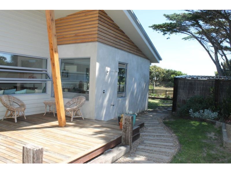 14 Gemma Street, Sunderland Bay VIC 3922