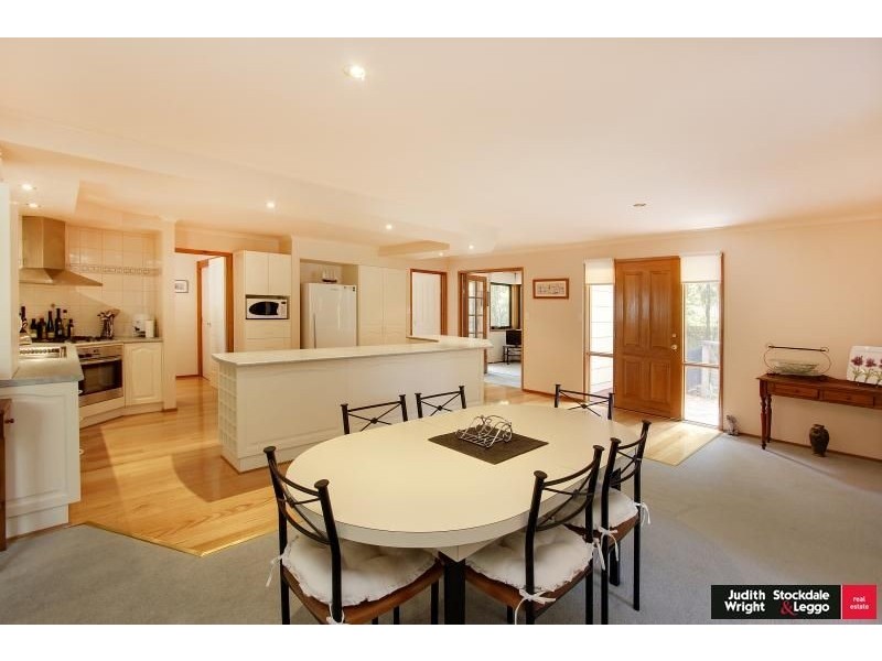 17 Driftwood Drive, Cowes VIC 3922