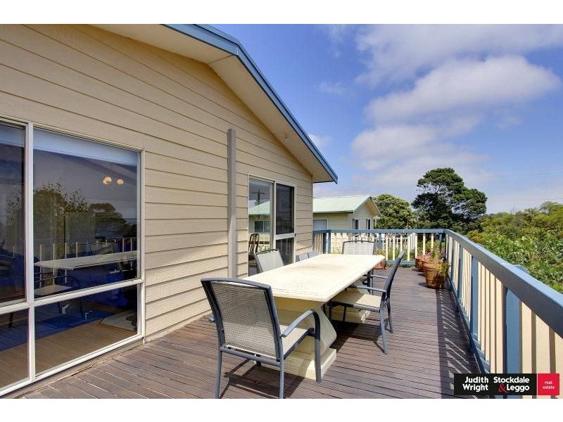 27 Yarramundi Way, Cowes VIC 3922
