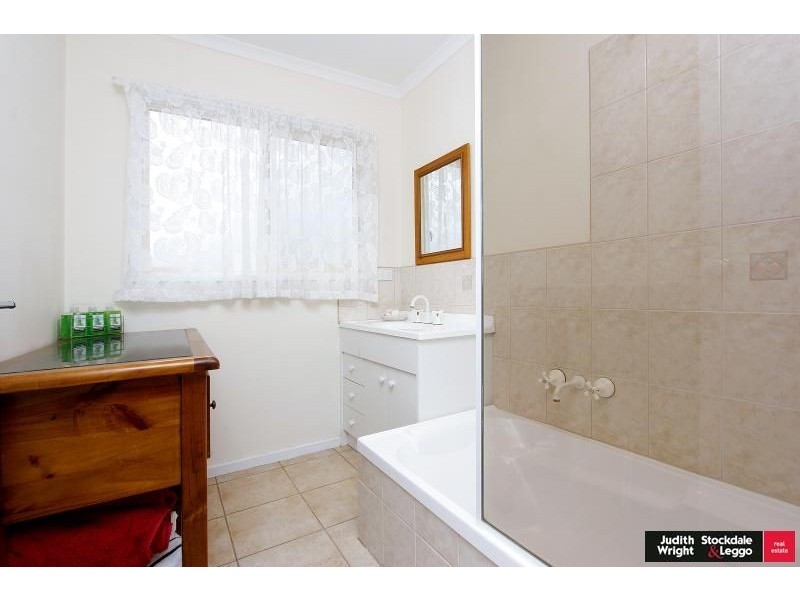 27 Yarramundi Way, Cowes VIC 3922
