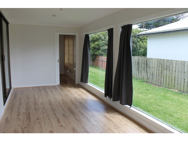22 Sunderland Bay Road, Sunderland Bay VIC 3922