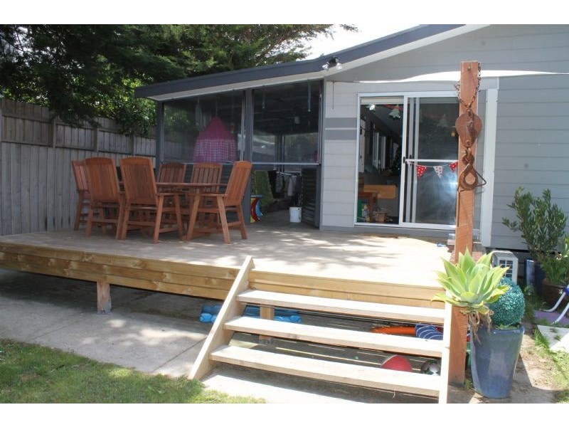 32 Kendall Avenue, Cape Woolamai VIC 3925