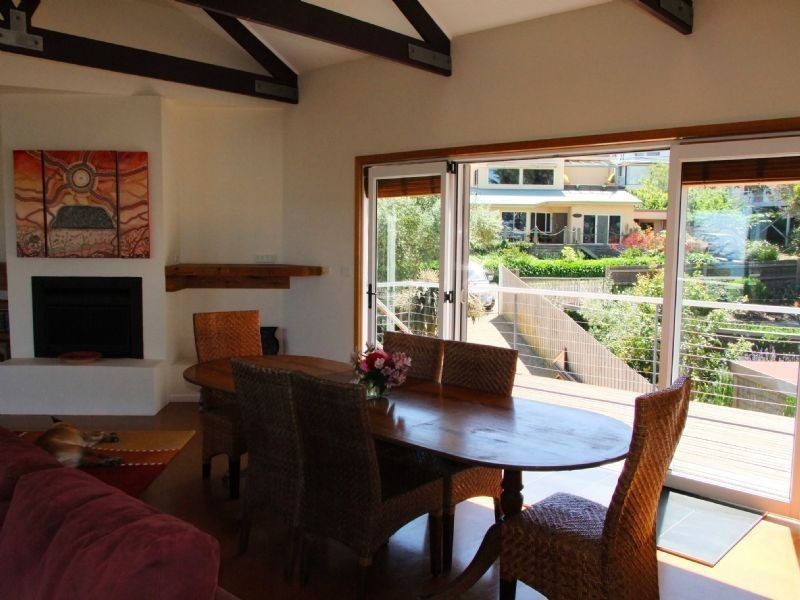 19 Hollywood Crescent, Smiths Beach VIC 3922
