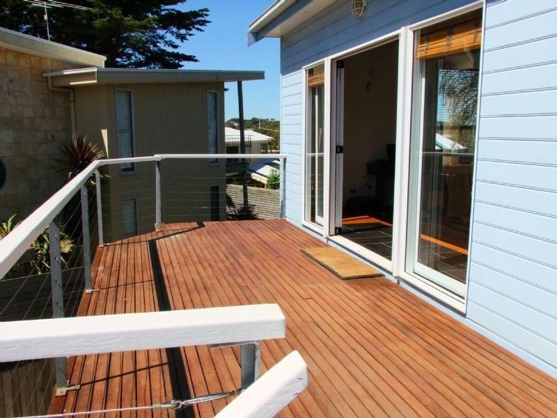 19 Hollywood Crescent, Smiths Beach VIC 3922