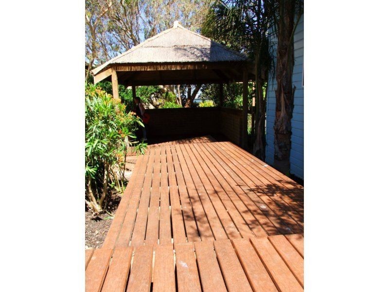 19 Hollywood Crescent, Smiths Beach VIC 3922