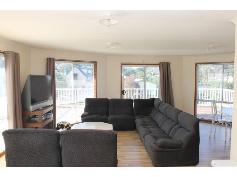 18 California Drive, Smiths Beach VIC 3922