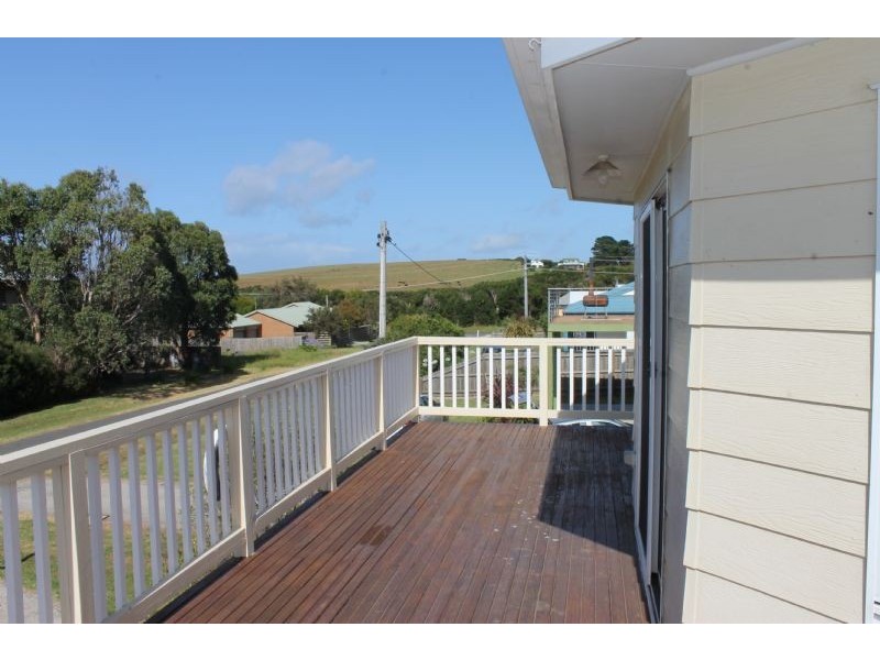 18 California Drive, Smiths Beach VIC 3922