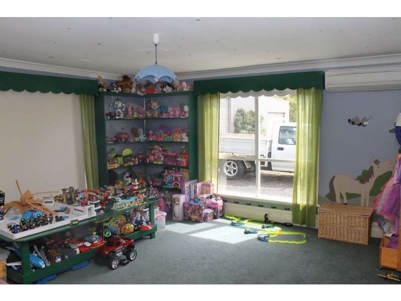 30 Jeury Court, Cowes VIC 3922