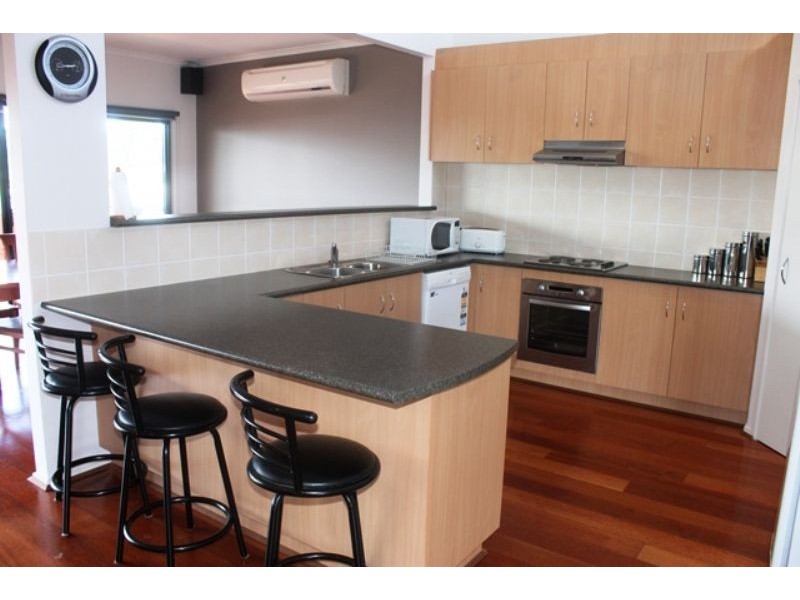 10 Meldrum Court, Cowes VIC 3922