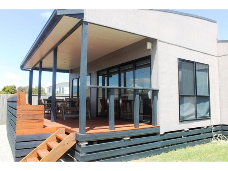 10 Meldrum Court, Cowes VIC 3922