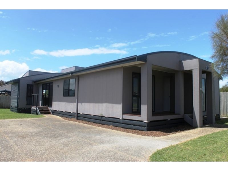 10 Meldrum Court, Cowes VIC 3922