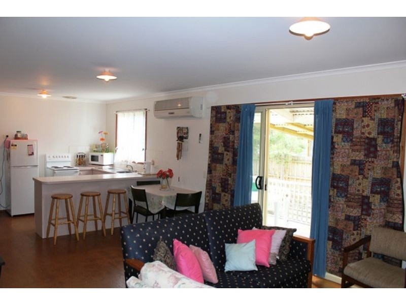 26 Churchill Drive, Cowes VIC 3922