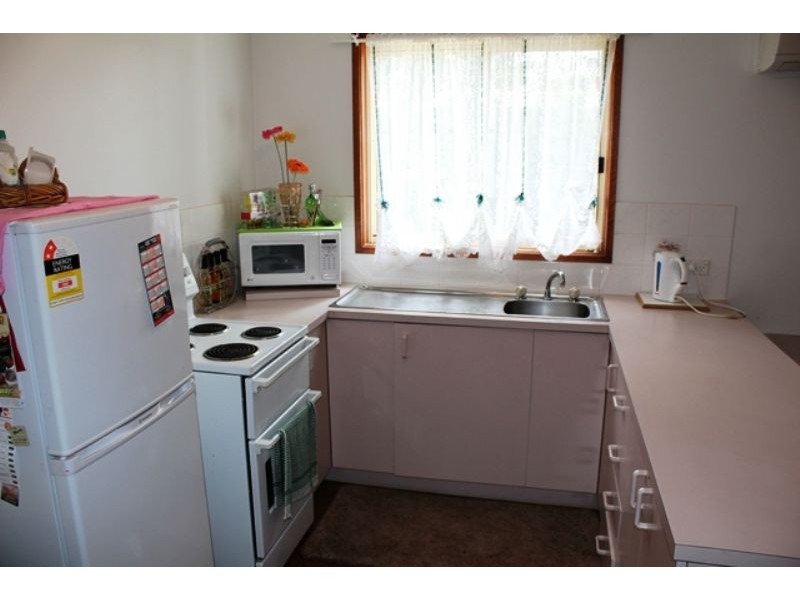 26 Churchill Drive, Cowes VIC 3922