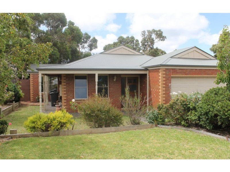 8 Hakea Court, Cowes VIC 3922