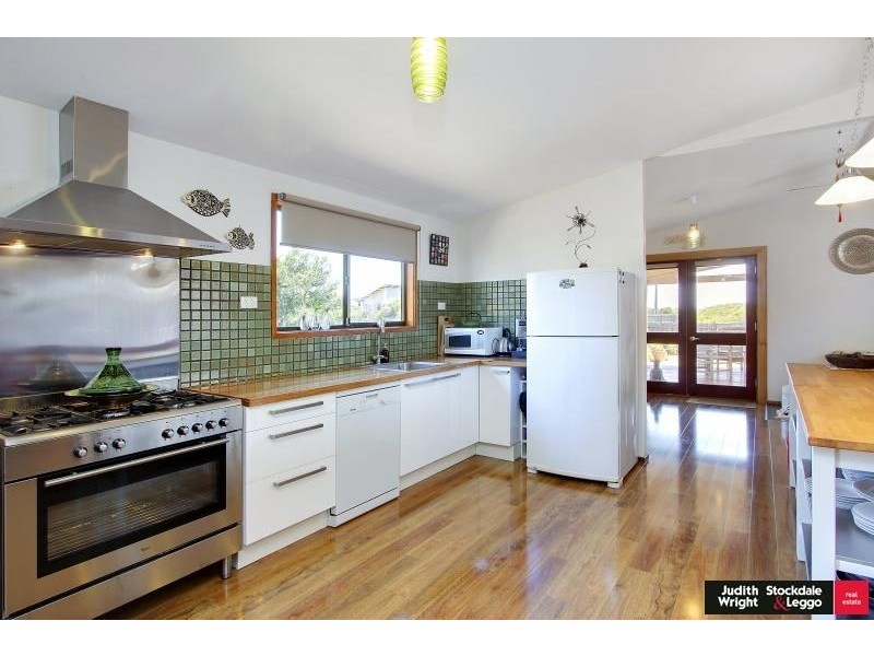 22 Page Avenue, Surf Beach VIC 3922