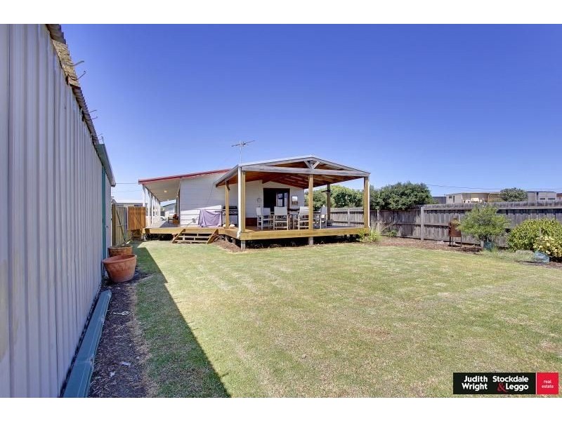 22 Page Avenue, Surf Beach VIC 3922