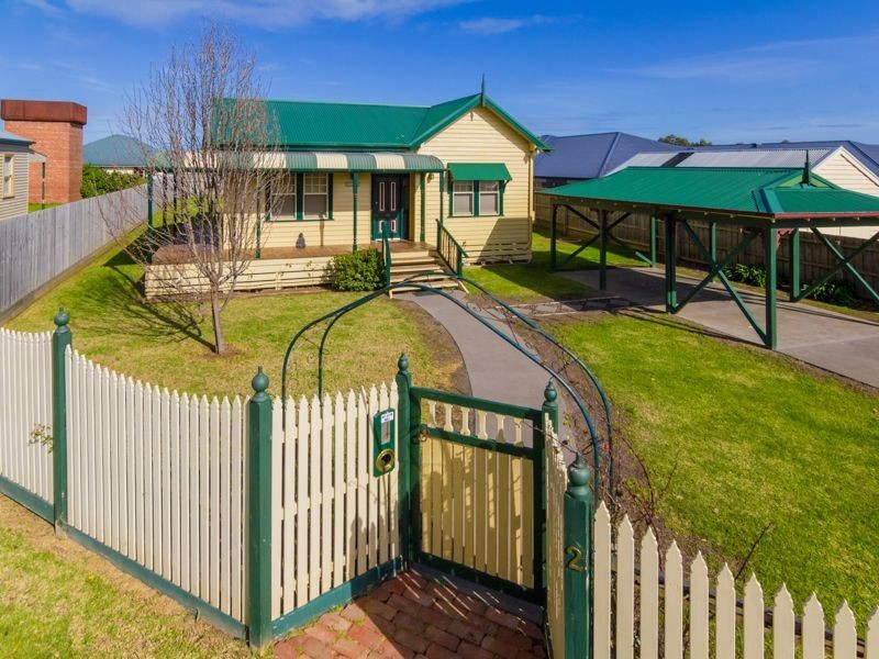 2 Victoria Court, Cowes VIC 3922