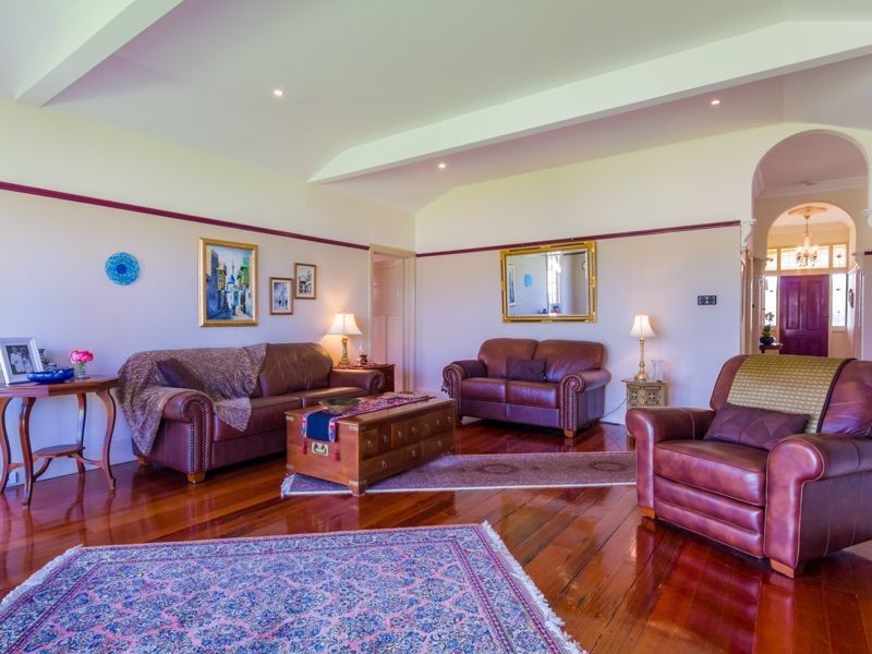 2 Victoria Court, Cowes VIC 3922