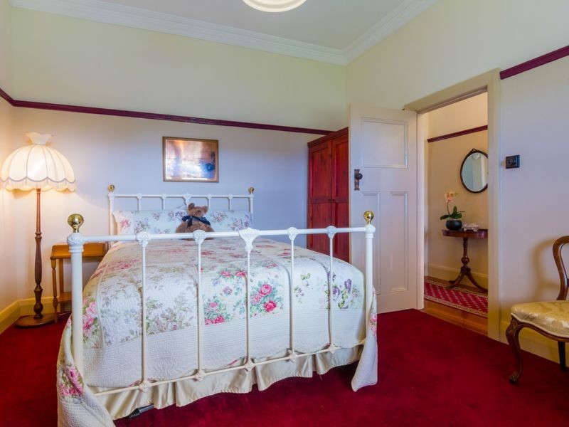 2 Victoria Court, Cowes VIC 3922