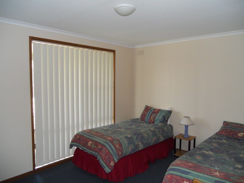 38-40 Genista Street, San Remo VIC 3925