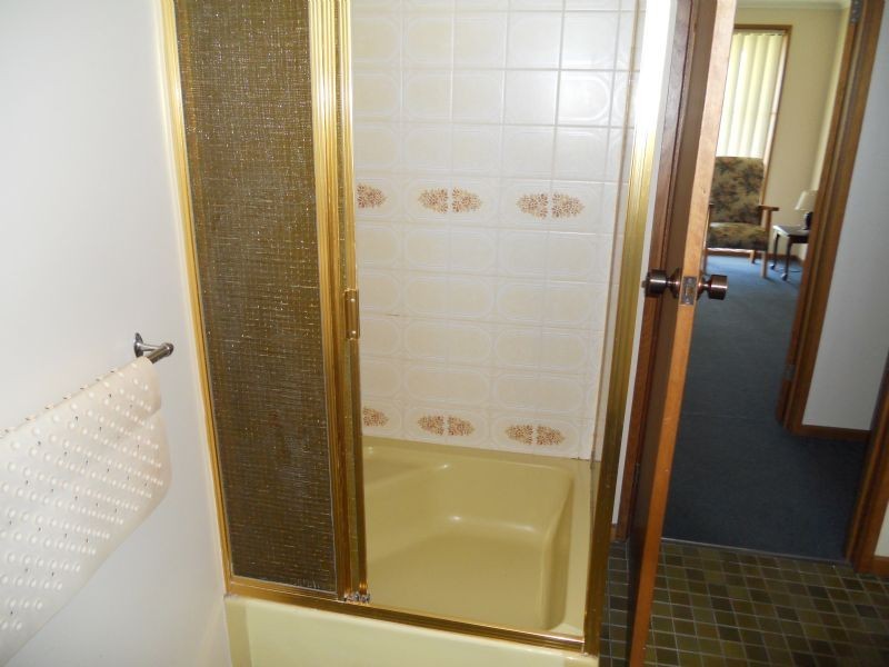 38-40 Genista Street, San Remo VIC 3925