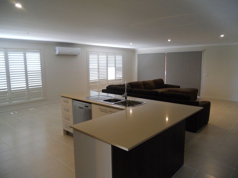 27 Elvington Avenue, Cowes VIC 3922