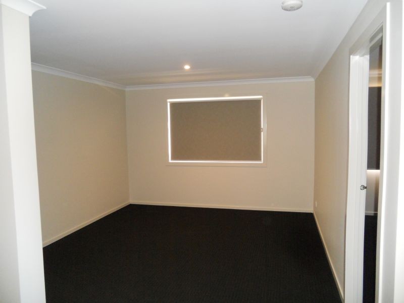 27 Elvington Avenue, Cowes VIC 3922